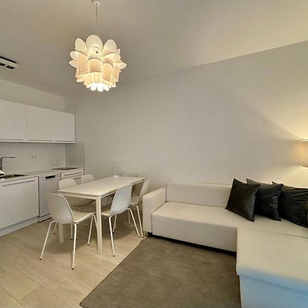 Club218 The Sunset - Wellness Apartment Шіофок Екстер'єр фото