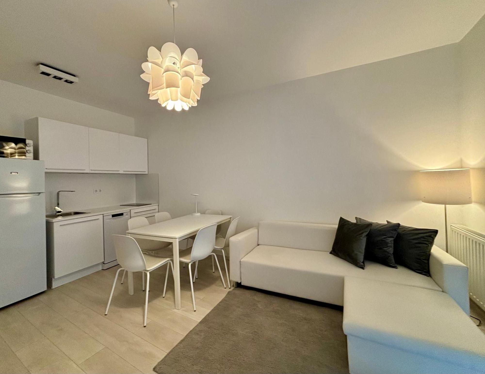Club218 The Sunset - Wellness Apartment Шіофок Екстер'єр фото